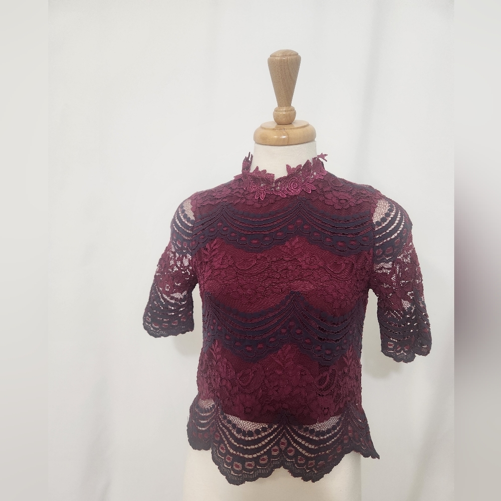 Lace High Neck Multi Color Top Size Small